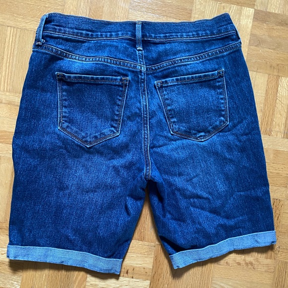 Old Navy Jean shorts, medium wash, 5” inseam. - Picture 2 of 2